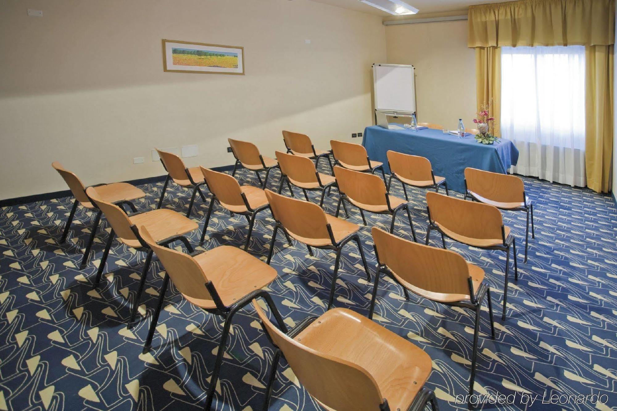 Hotel Masini Forlì Bekvämligheter bild
